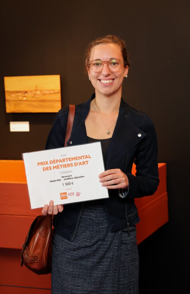 Alizée NIEL Prix du jury et prix du public au concours departemental des metiers d'art du tarn